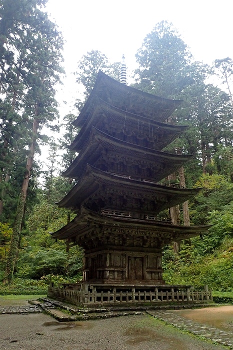 【日本 山形縣】純樸好客的山形。最上川遊船，新庄龜綾織，山居倉庫，本間美術館，羽黑山五重塔