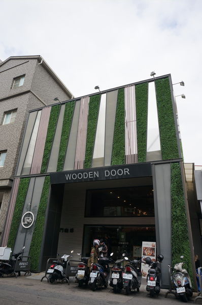 【台中早午餐】木門咖啡Wooden Door。私房料理新上市，超級美味的唷！