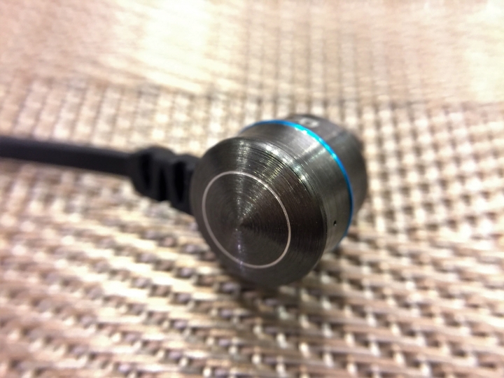 ［開箱］Raymii R800 雙動圈入耳式耳機不用五百元的好聲音