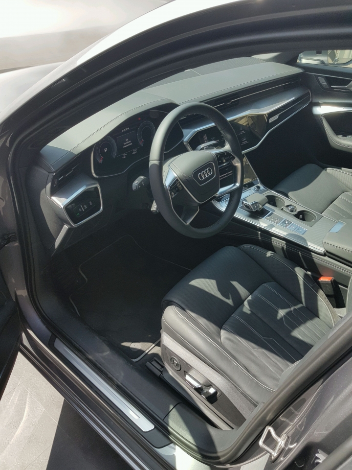 在米蘭看到新a6車展