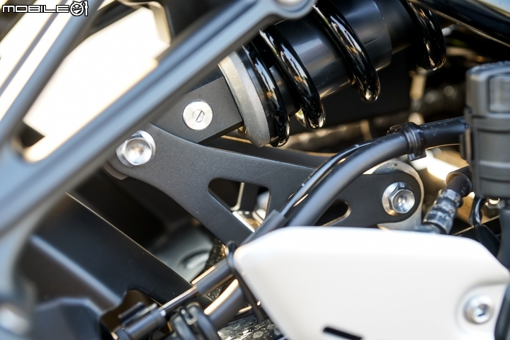 傳奇的Z再度回歸 2018 Kawasaki Z900RS試駕