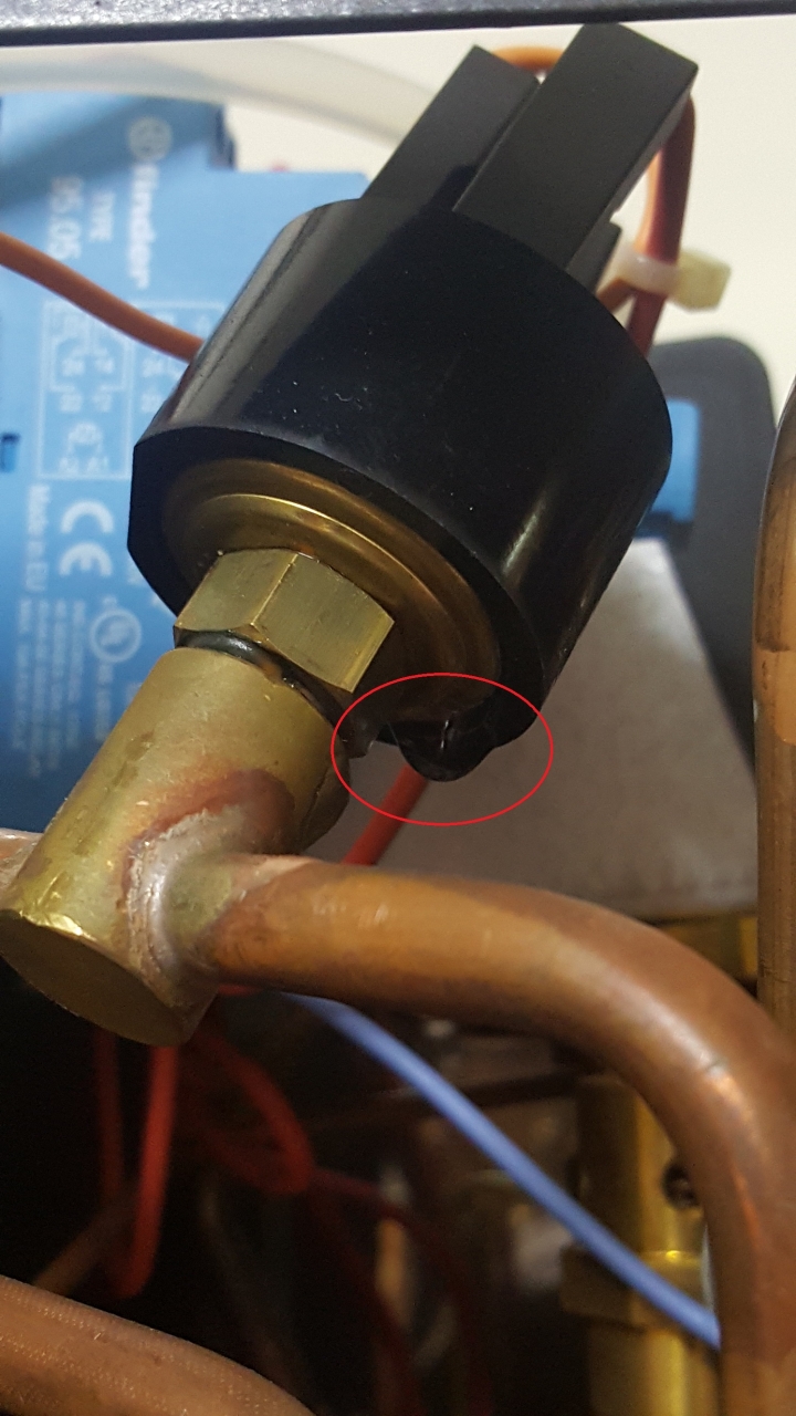 Londinium R1 Pressure switch 漏水...........