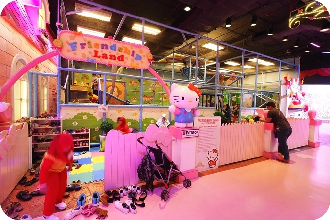 【馬來西亞自助行】新山 Hello Kitty 樂園與湯瑪士樂園，適合親子玩樂的主題樂園！