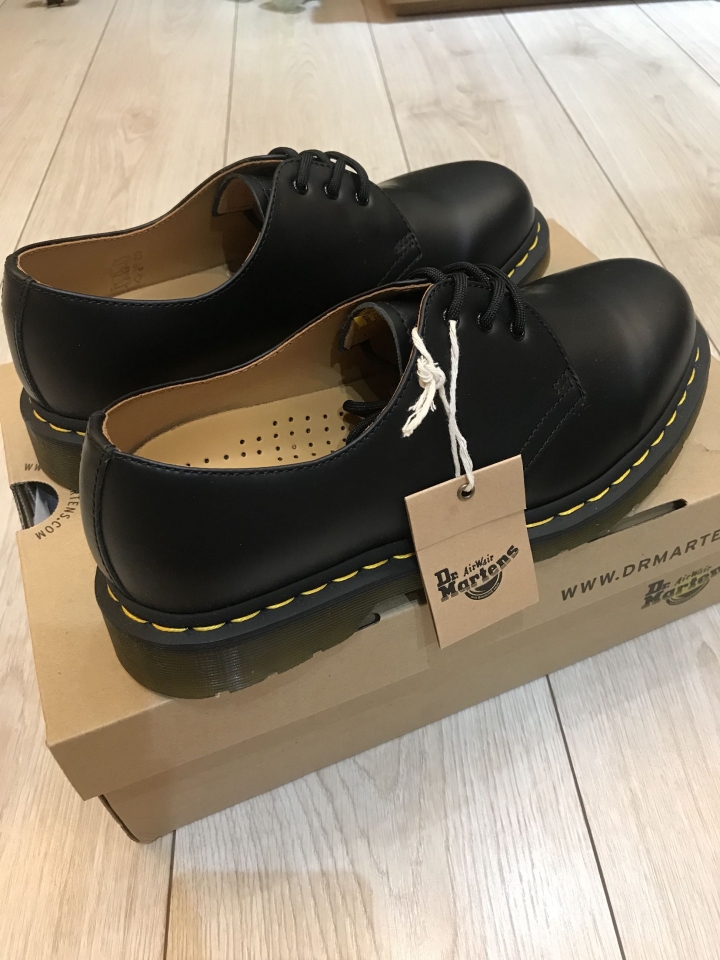 用SHOES.COM購買Dr. Martens問題