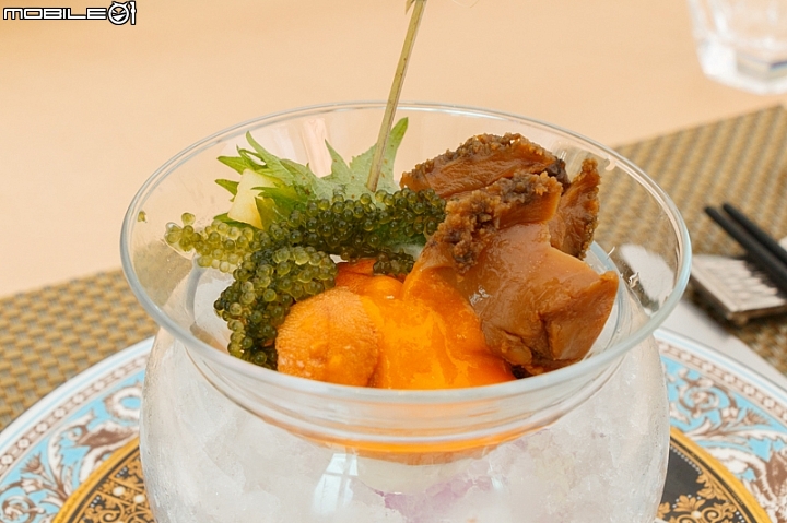 [採訪]海陸食材一次品嚐 頂鮮擔仔麵台北101店推出限定母親節套餐
