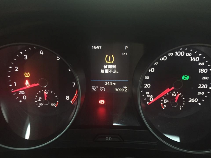 New tiguan 400TDI 升級原廠燈殼型盲點偵測系統＆駛出輔助＆原廠數字型直接胎壓