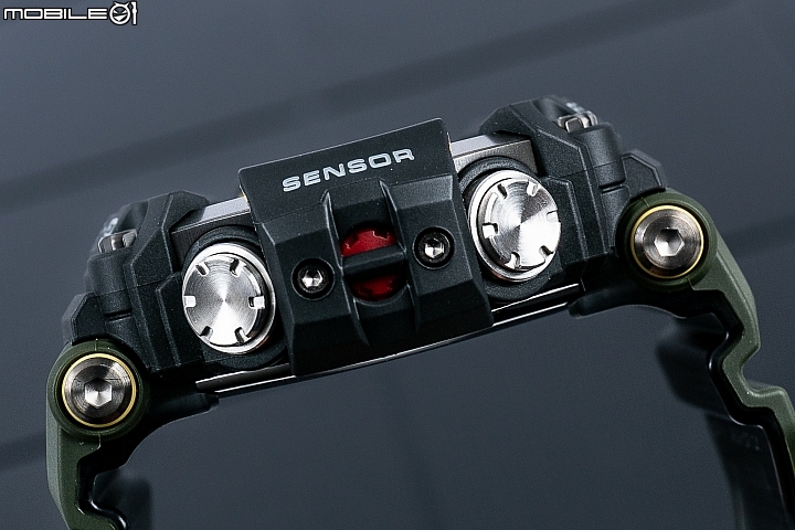 【開箱】強悍外型 CASIO G-SHOCK GPR-B1000 太陽能導航錶搶先看！