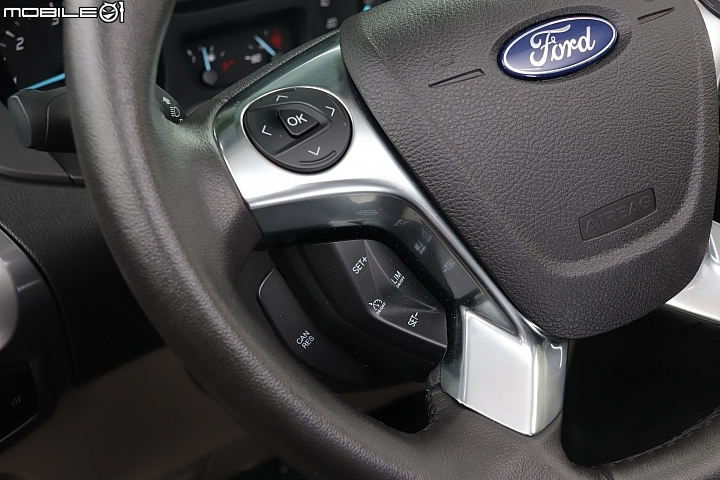 背包客們的好旅伴！Ford Tourneo Custom自排版試駕報導