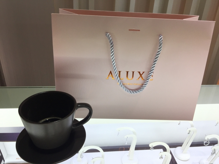CP值很高~ALUXE亞立詩婚戒分享