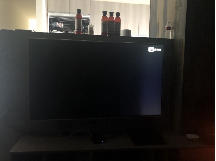 請問LG Sj800T這樣是正常嗎？