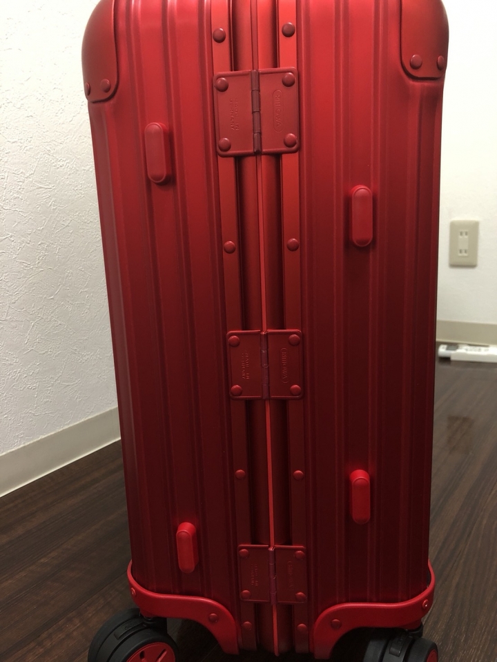 Supreme®/RIMOWA Topas Multiwheel suitcases