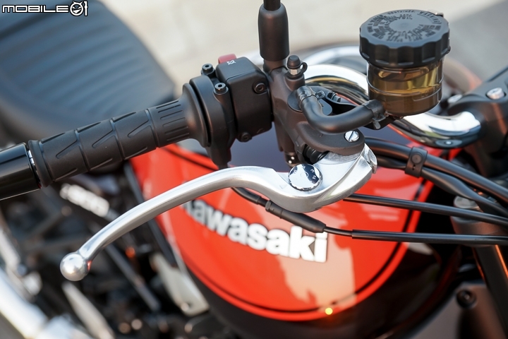 傳奇的Z再度回歸 2018 Kawasaki Z900RS試駕