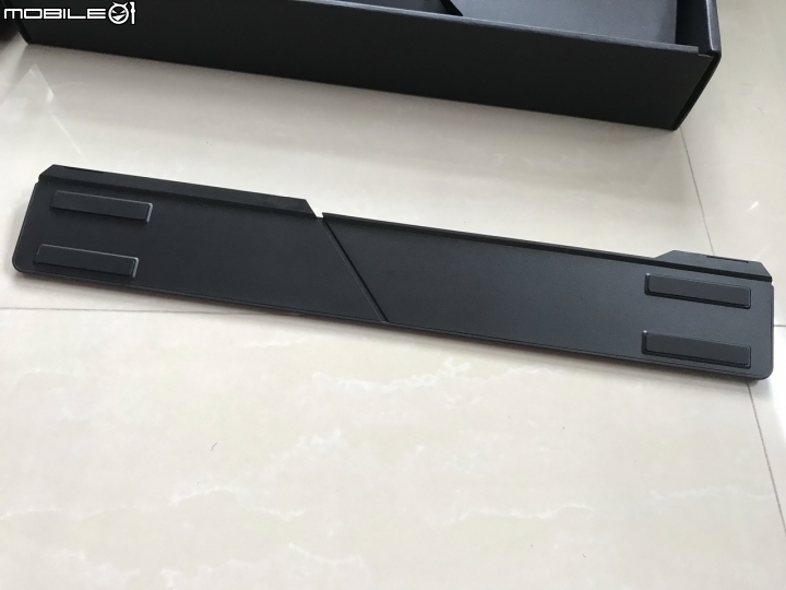 簡單分享 ROG Strix Flare機械式鍵盤（茶軸）