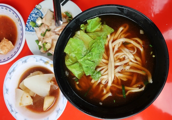 加十元，牛肉湯麵升級為牛肉麵，你會怎麼選？