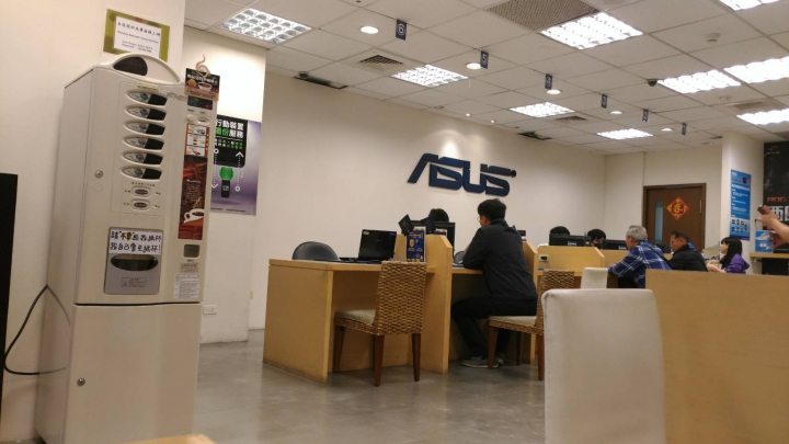 [已解決]若我先有送修ZF3 的經驗，就不會再買ZF5。(華碩專員已協助處理)