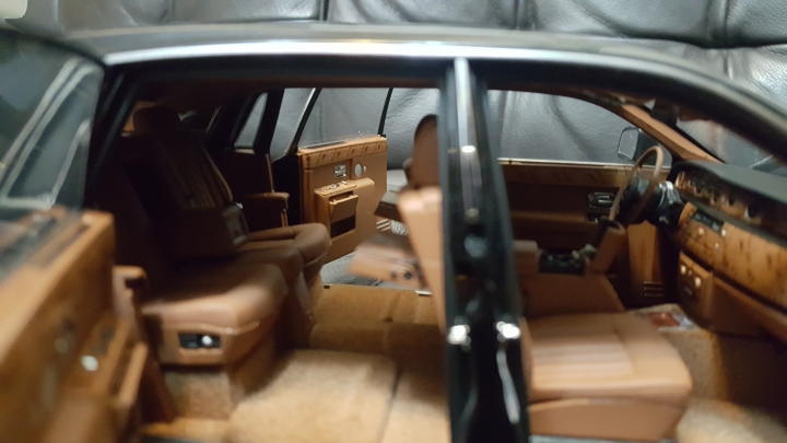 rolls royce 18/1模型車跟以前買的一輛福特古董車一起拍