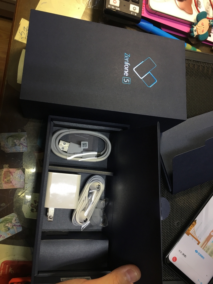 Zenfone 5到貨了