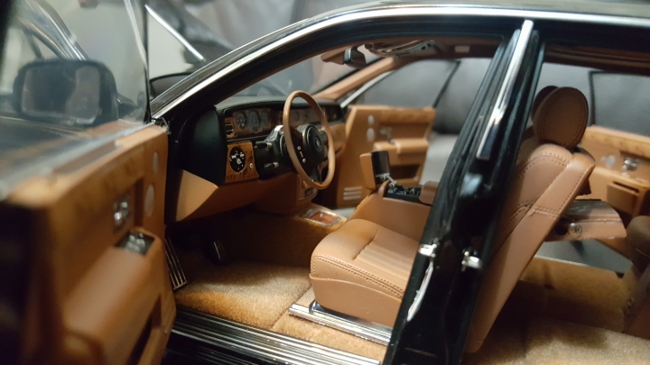 rolls royce 18/1模型車跟以前買的一輛福特古董車一起拍