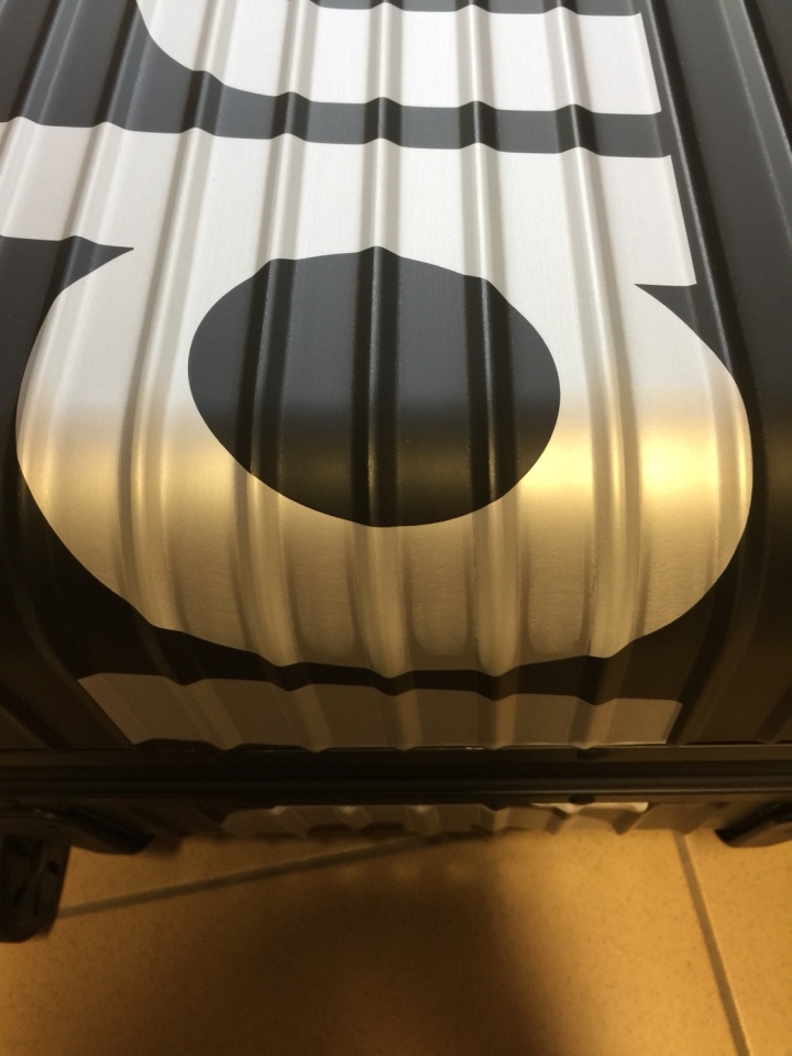 Supreme®/RIMOWA Topas Multiwheel suitcases