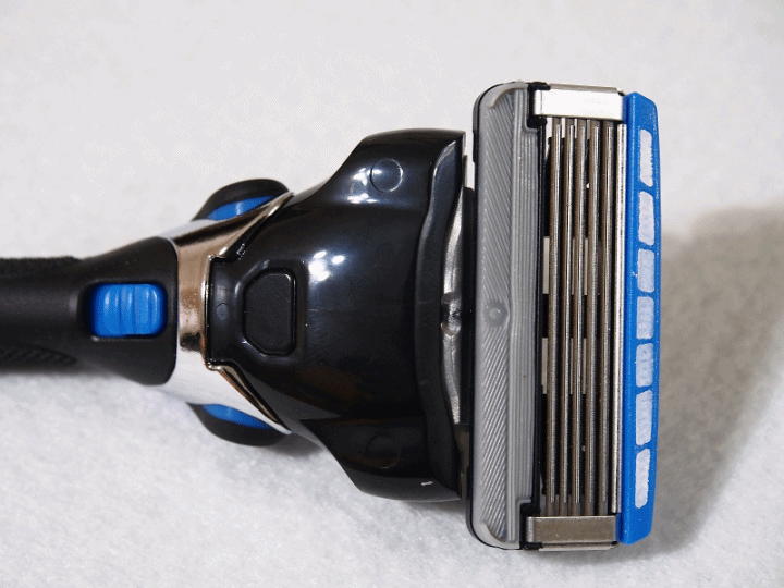 [增補13天刮鬍結果紀錄] 男人，就該有這把刀 — 《舒適水次元5辨型刮鬍刀》體驗心得分享