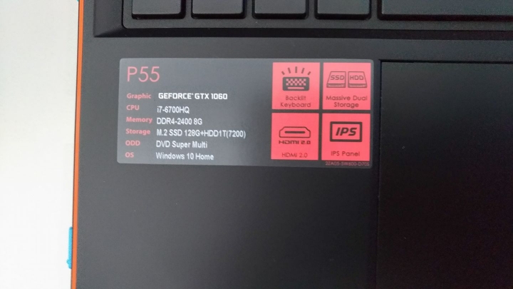 請教P55W V6上蓋要如何扣上