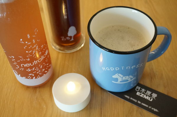 【台中下午茶】目木原覺-EZMU。隱身在美術館附近裡的原味漸層飲品可愛又吸睛！