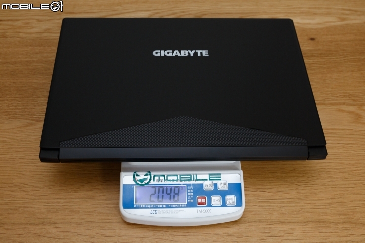 搭載 Intel 8 代六核心處理器 GIGABYTE AERO 15X 搶先實測