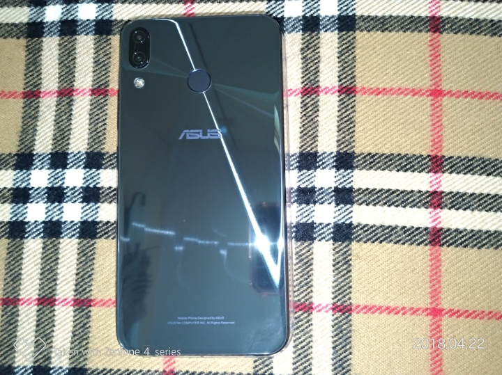 ZenFone 5 ZE620KL 使用幾天不專業的心得分享