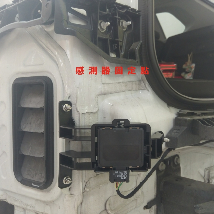 New tiguan 400TDI 升級原廠燈殼型盲點偵測系統＆駛出輔助＆原廠數字型直接胎壓