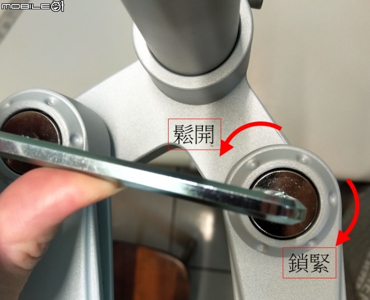 【開箱】有了LINDY 40697/40693 螢幕支架隨你玩-任你變