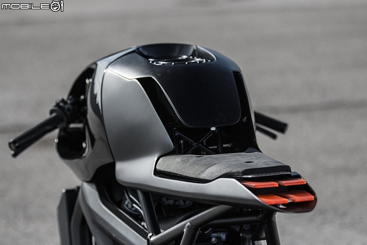 [海外快訊]難以定義的復古 XSR900 AUTO FABRICA Type11 改裝登場！