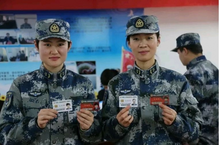國軍也應藉由打造軍人晶片卡取代識別證作為軍政改革