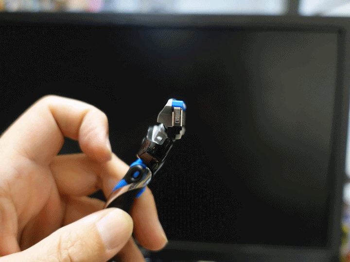 [增補13天刮鬍結果紀錄] 男人，就該有這把刀 — 《舒適水次元5辨型刮鬍刀》體驗心得分享