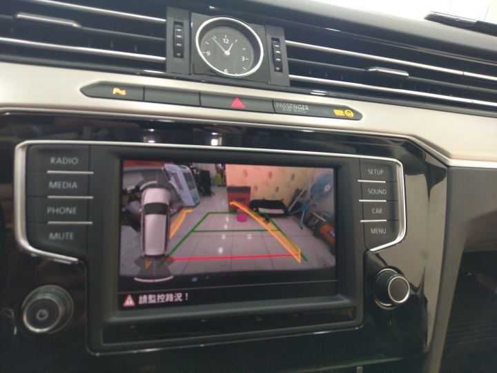 VW Passat Variant Passat 330 安裝翻蓋型倒車顯影＆隱藏功能開啟＆安裝福斯安卓介面