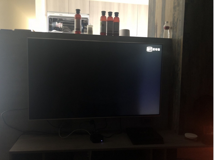 請問LG Sj800T這樣是正常嗎？