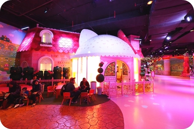 【馬來西亞自助行】新山 Hello Kitty 樂園與湯瑪士樂園，適合親子玩樂的主題樂園！