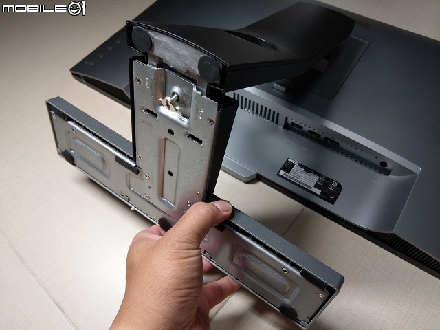 全新「黃金三角」定律，27吋2K QHD IPS  BenQ EW2770QZ 舒視屏護眼螢幕