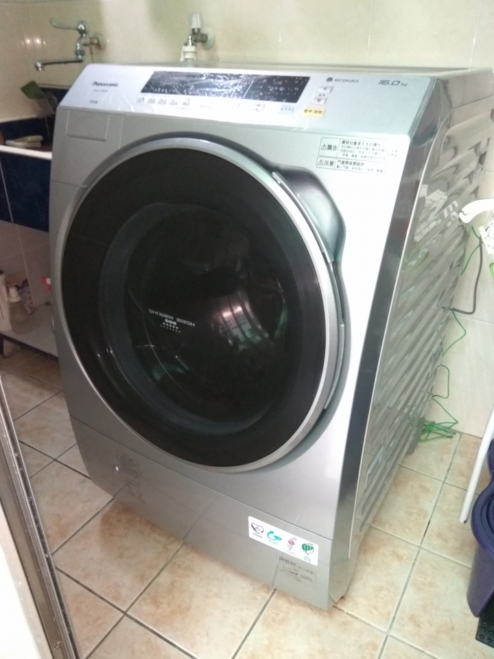 [開箱]Panasonic國際牌 16公斤 變頻 滾筒洗衣機 NA-V178DW 炫亮銀  心得分享