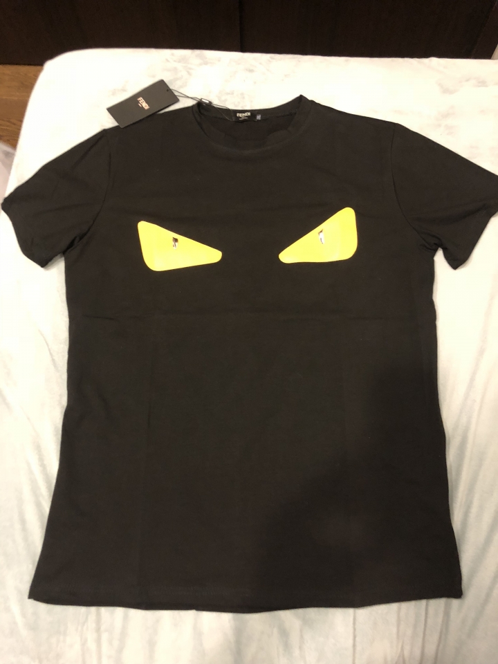 芬迪衣服想請各位幫忙分辨真假