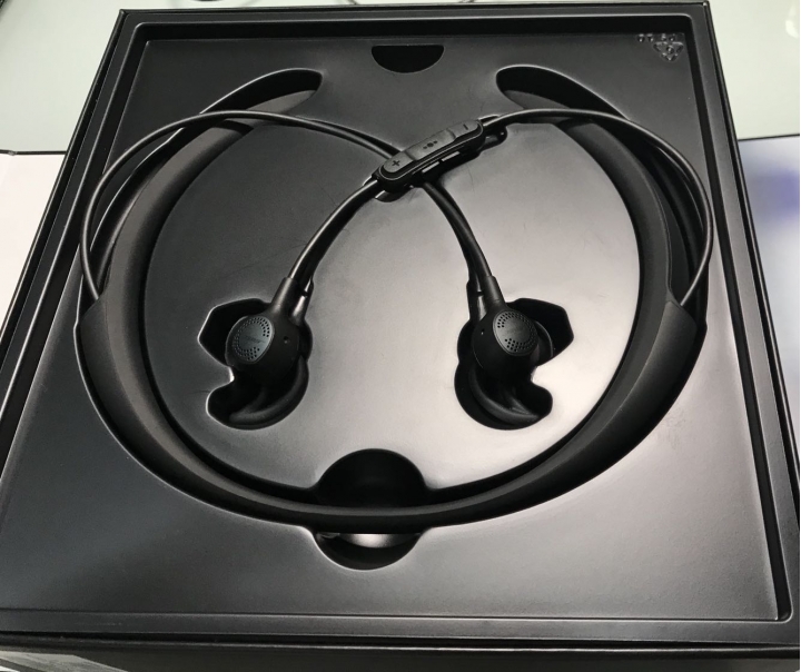 Bose QC30簡單開箱