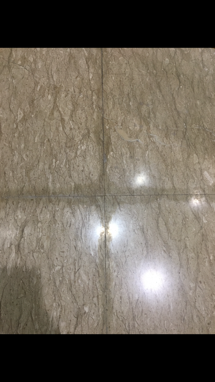 浴室石磚水痕是否漏水