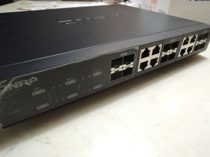 QNAP QSW-1208-8C 10GbE Switch 開箱分享