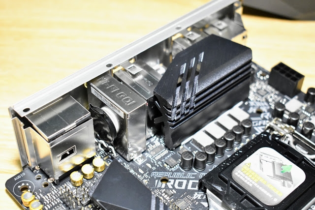 ASUS ROG STRIX H370I & B360I GAMING ITX小機板 輕開箱