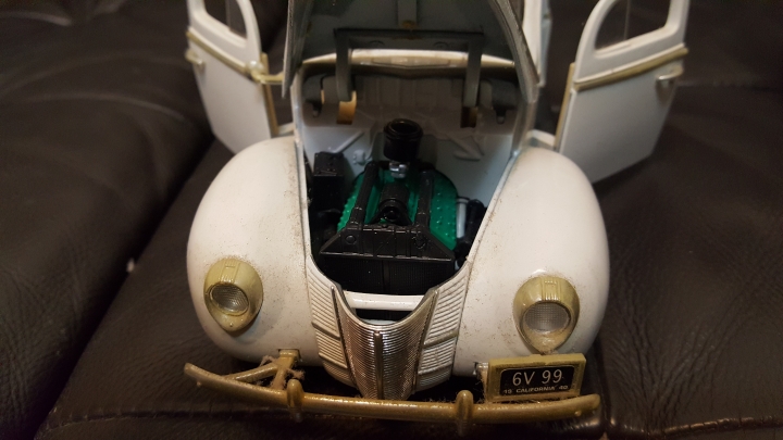 rolls royce 18/1模型車跟以前買的一輛福特古董車一起拍