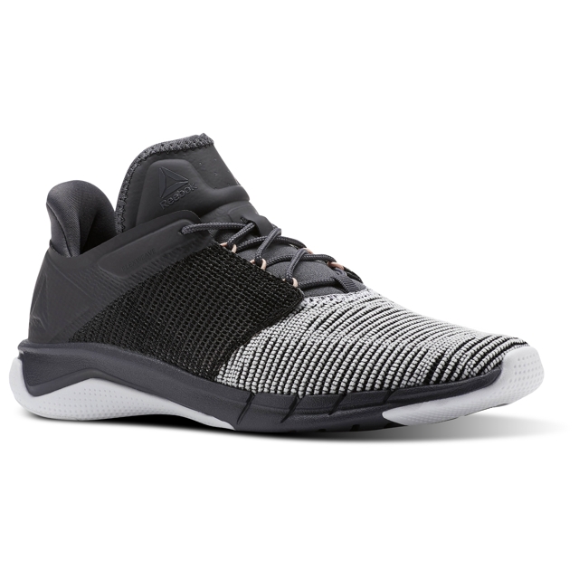 智能編織鞋面  Reebok FAST FLEXWEAVE推出全新城市跑者系列