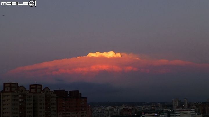 (紀錄 分享) 2018年4月12 特奇雲彩~難得景觀