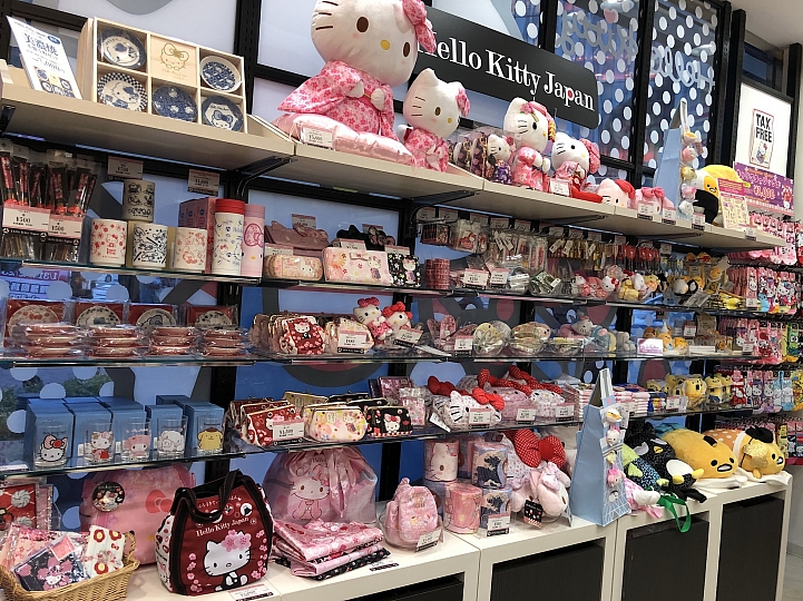 走進銀座的三麗歐世界，尋找日本限定的Hello Kitty精品！