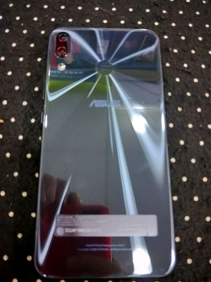 ZenFone 5 開箱文