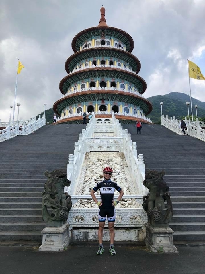 環我河山 － 五十功名塵與土，一百里路雲和月