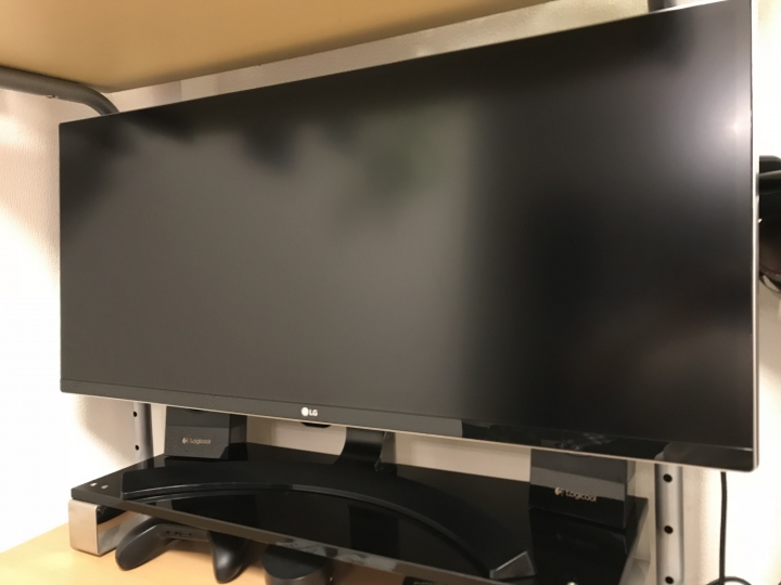 LG-34UM88C-P 21:9 3440x1440 Ultra Wide 簡易開箱分享
